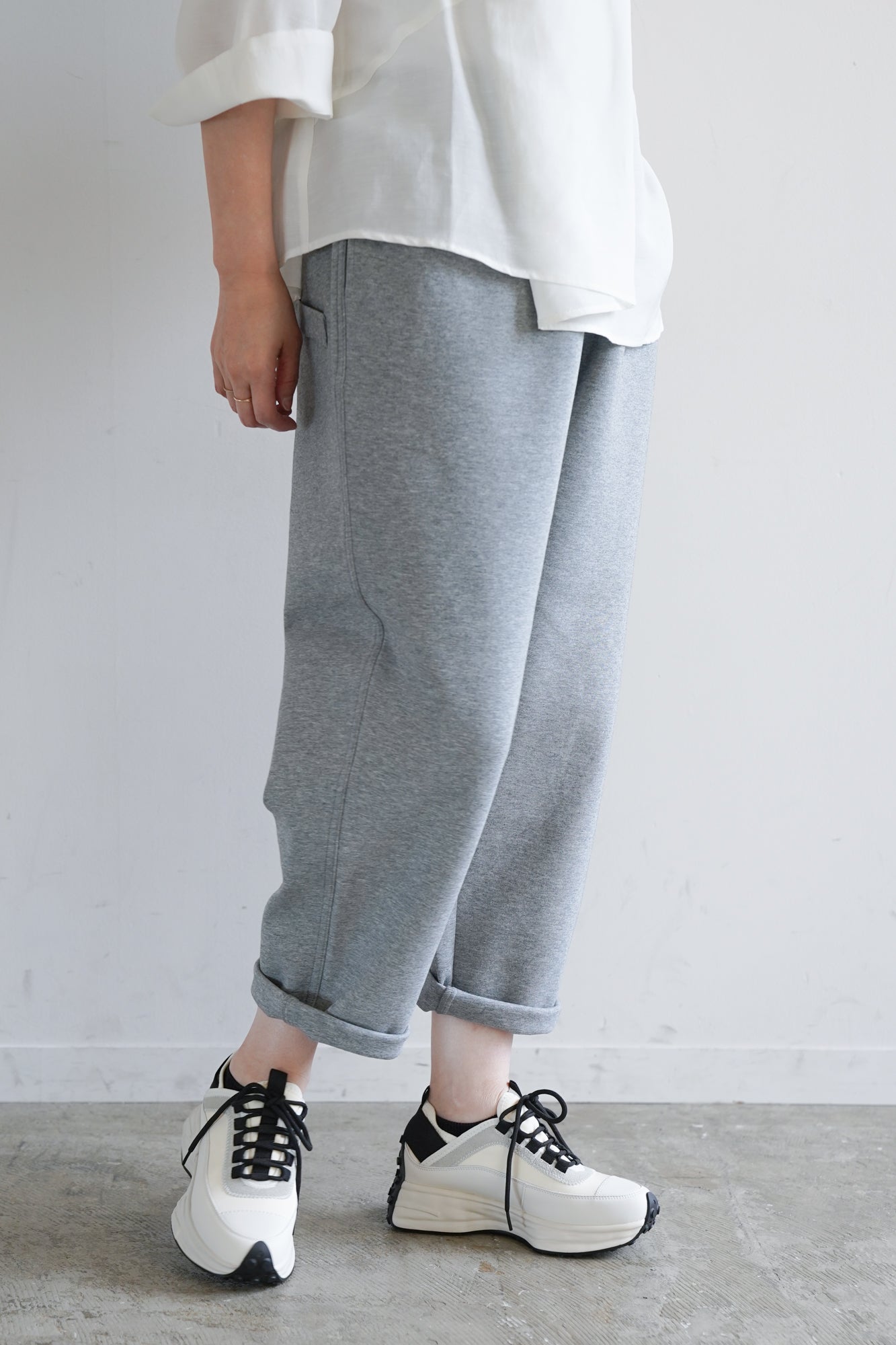 サルエルパンツ