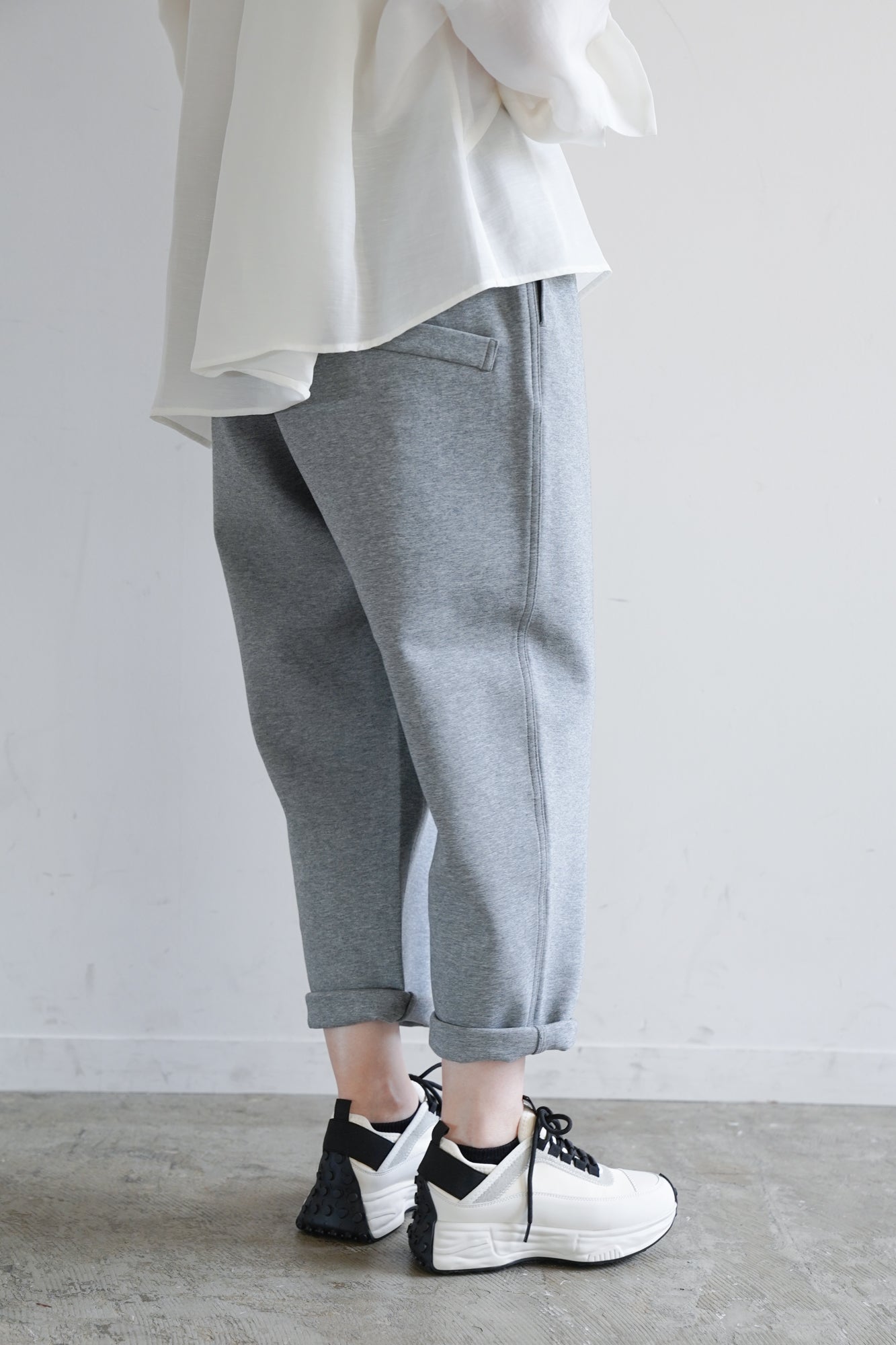 サルエルパンツ