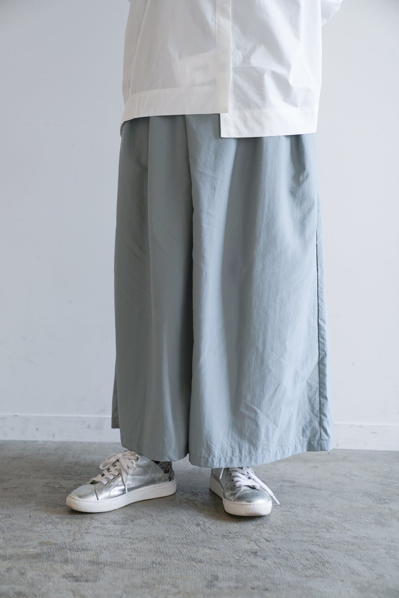 ラップ風ワイドパンツ