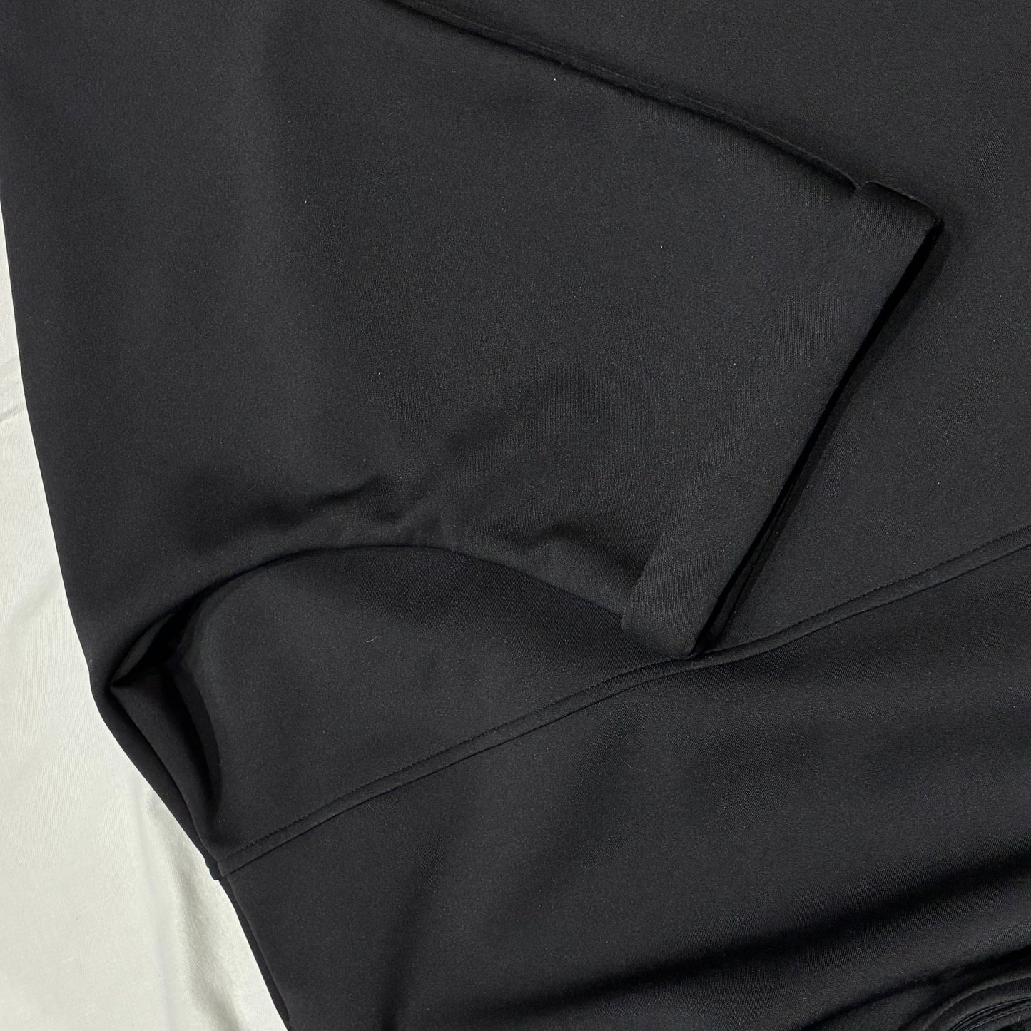 バックタックプルオーバー