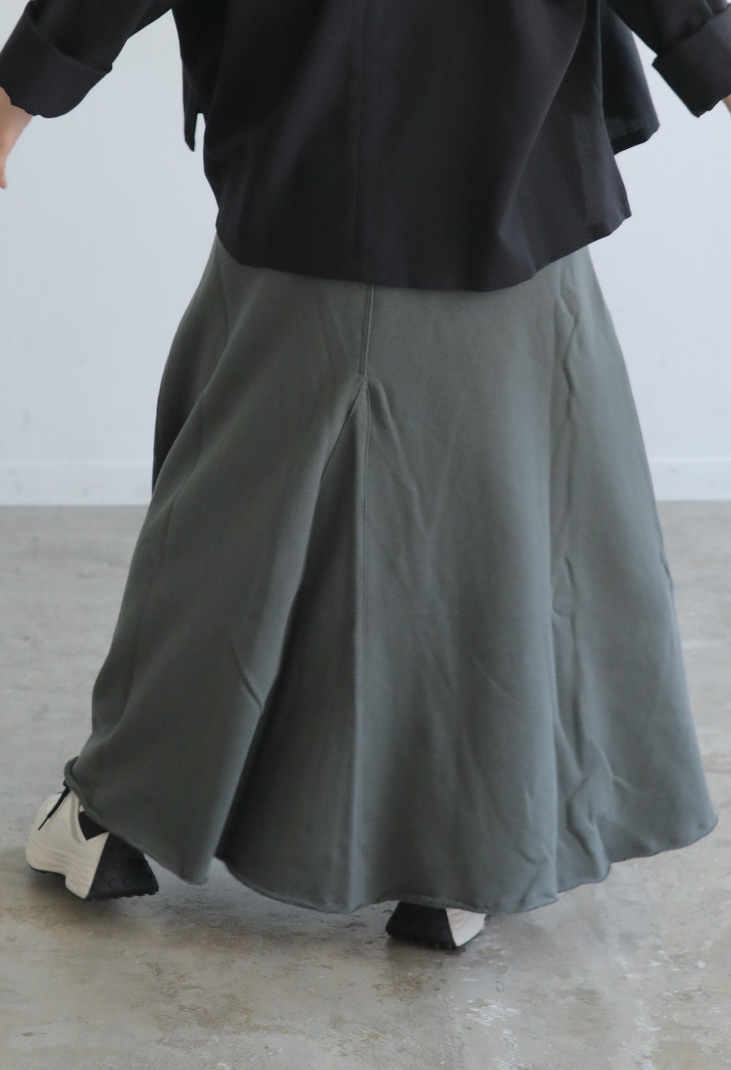 裾ジップスエットスカート