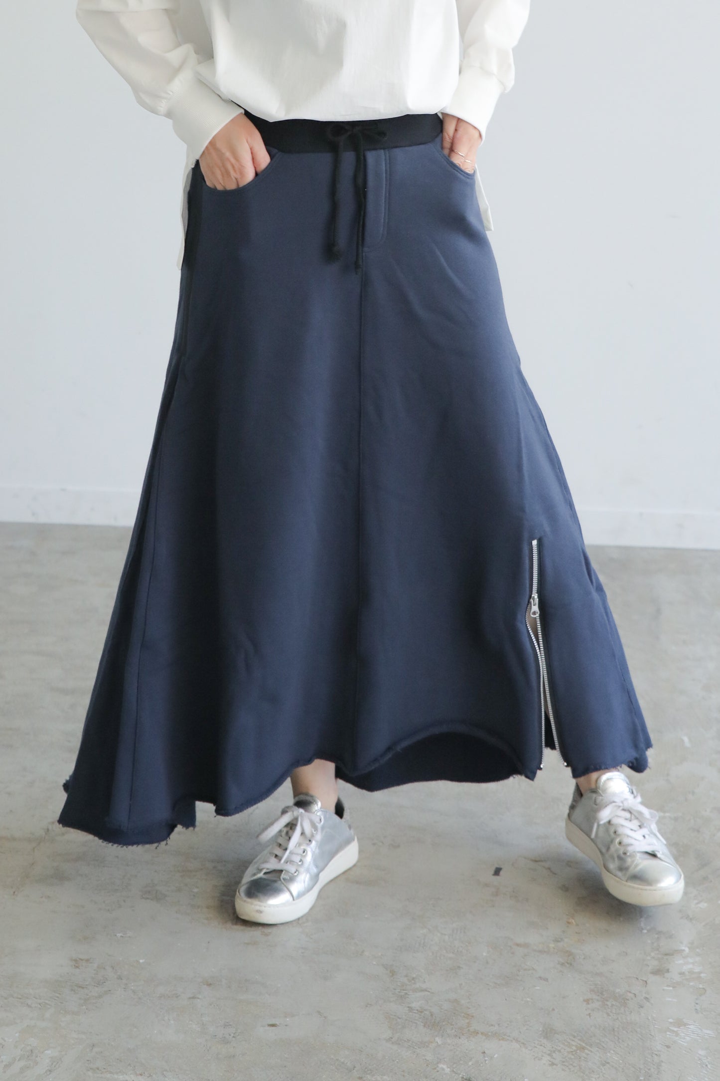 裾ジップスエットスカート