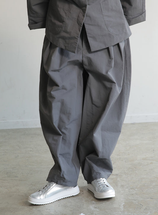 ナイロンタックカーブパンツ