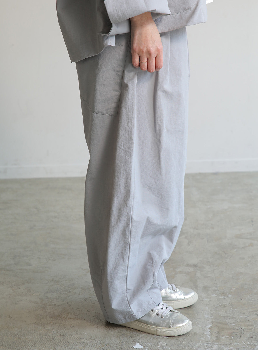 ナイロンタックカーブパンツ