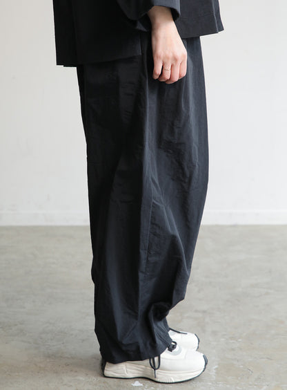 ナイロンタックカーブパンツ