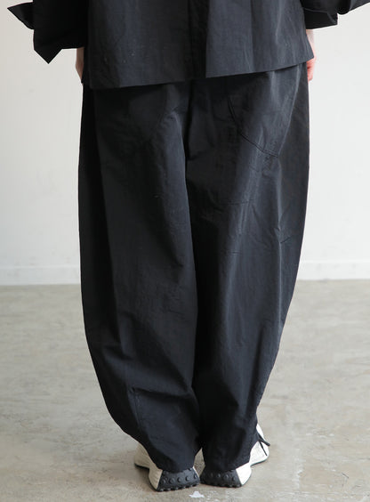 ナイロンタックカーブパンツ