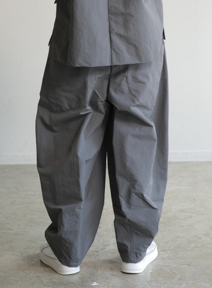 ナイロンタックカーブパンツ