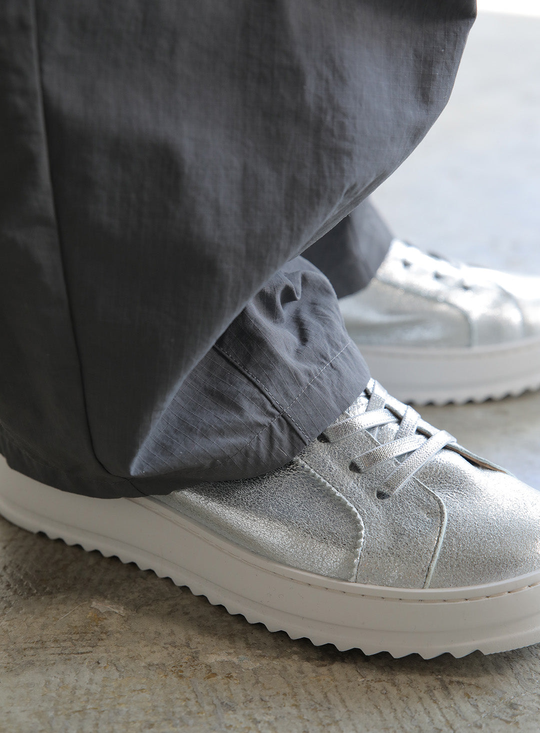 ナイロンタックカーブパンツ