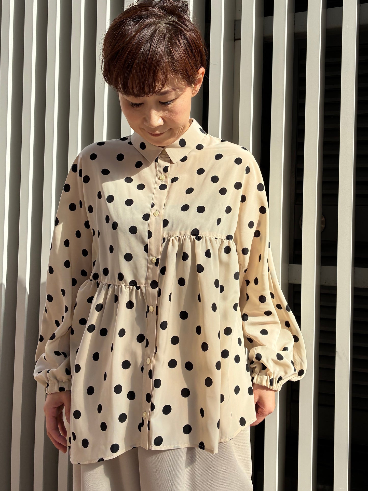 アシンメトリーギャザーブラウス