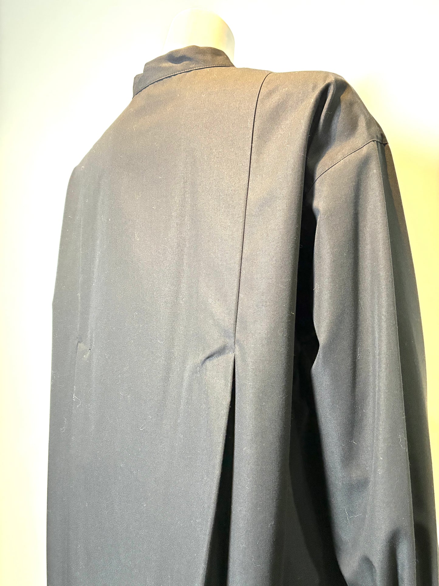 前後タックブラウス