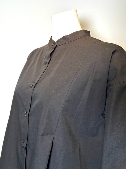 前後タックブラウス