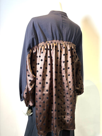 異素材スタンドカラーブラウス