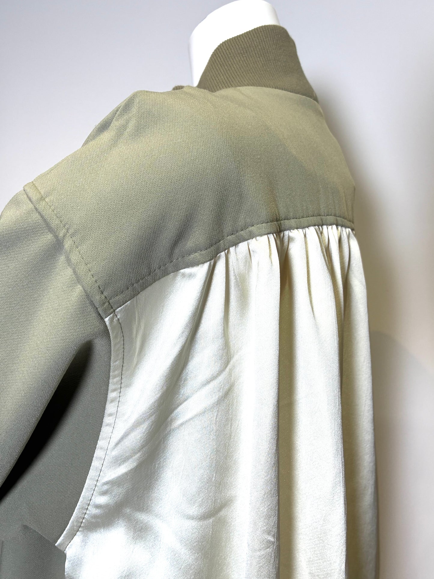 バイカラーロングブルゾン