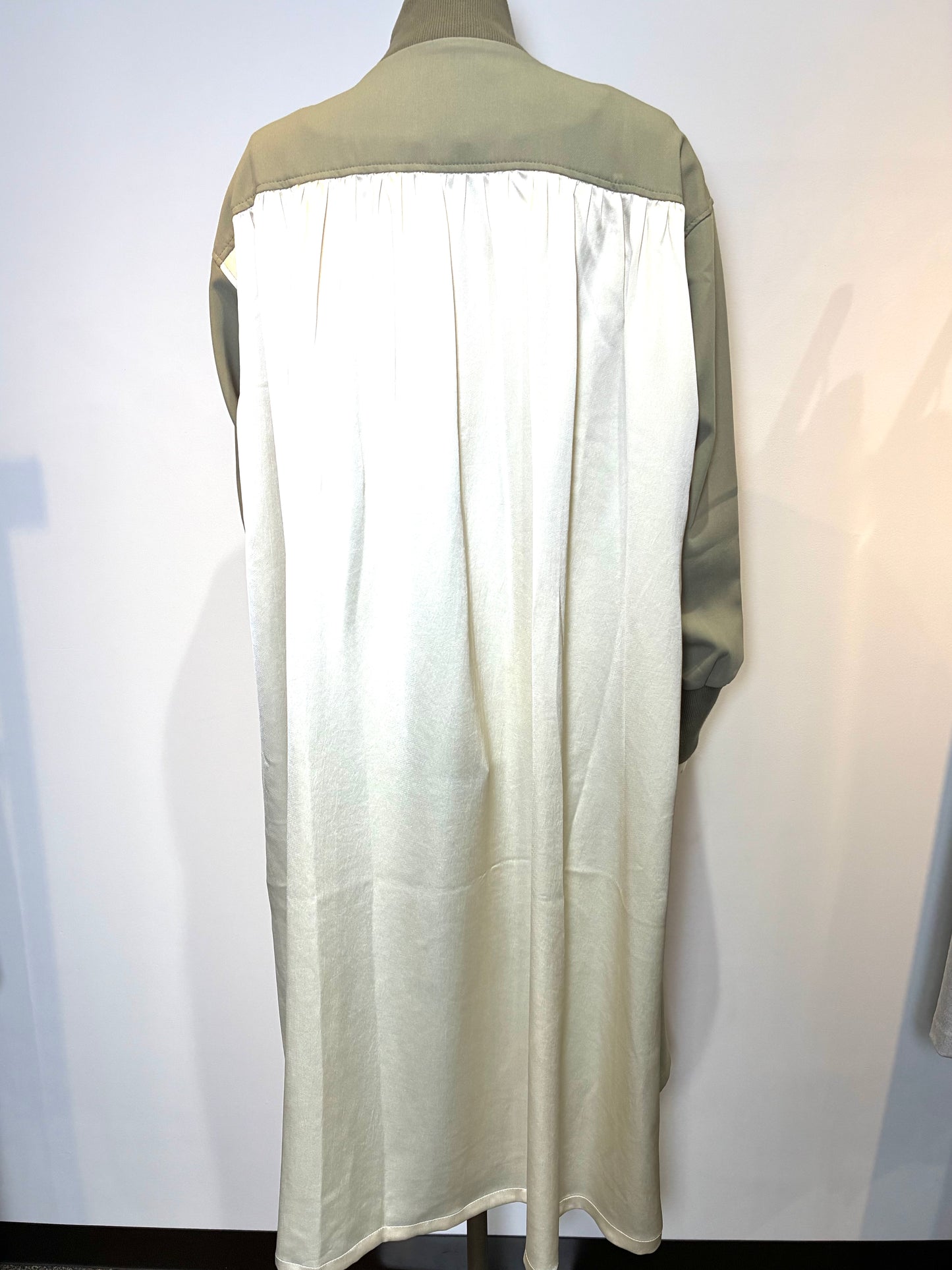 バイカラーロングブルゾン