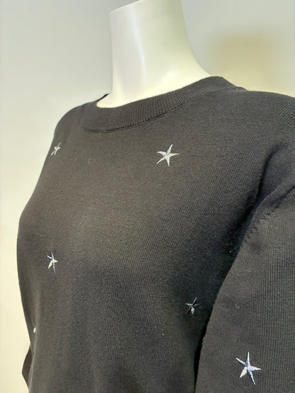 星モチーフ刺繡ニット