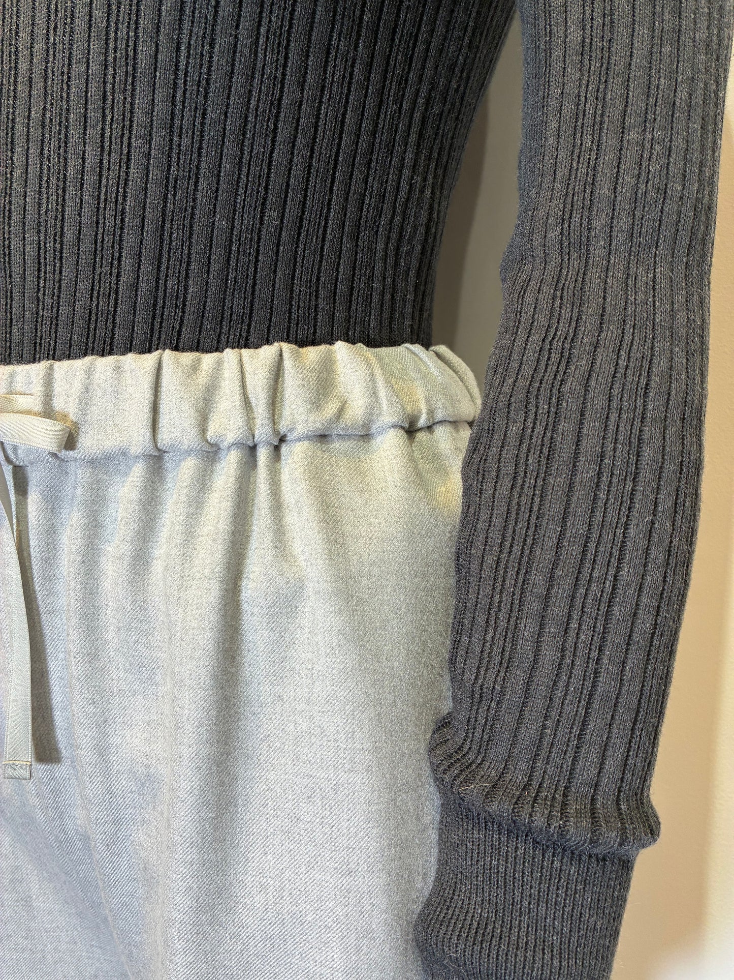 イージーワイドパンツ