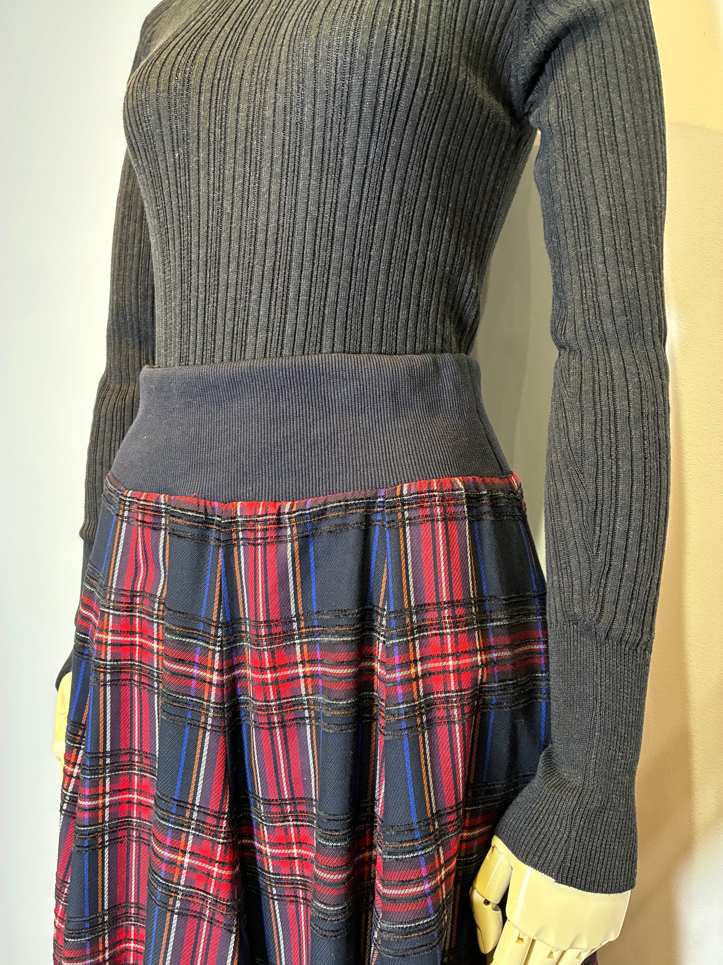 チェックスカート