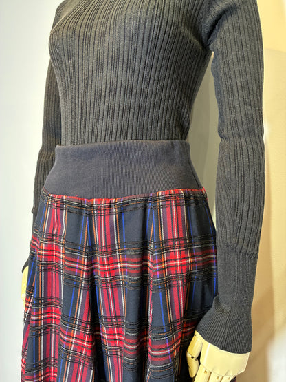 チェックスカート