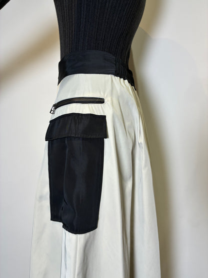 バイカラーハーフジップスカート