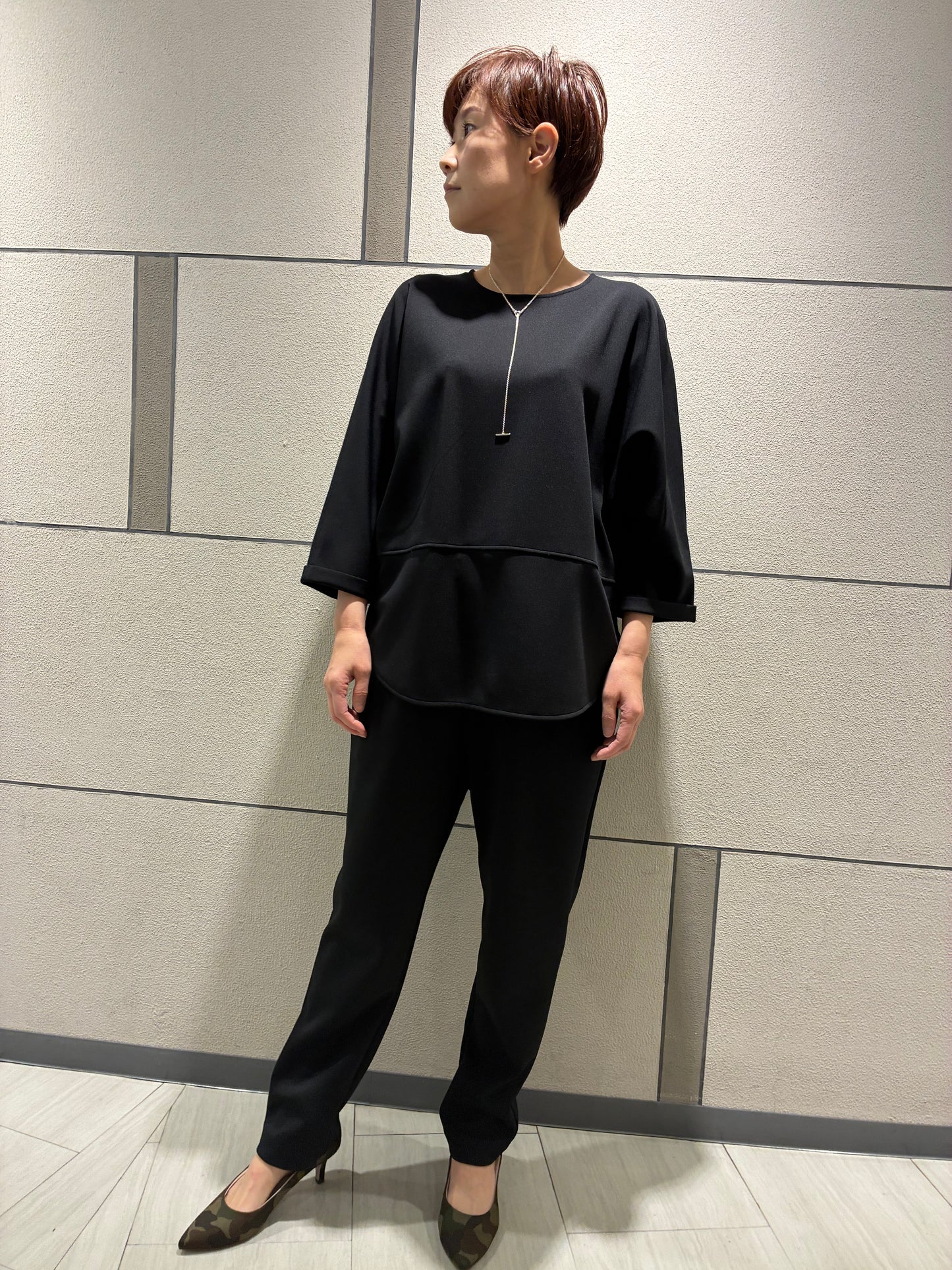 バックタックプルオーバー