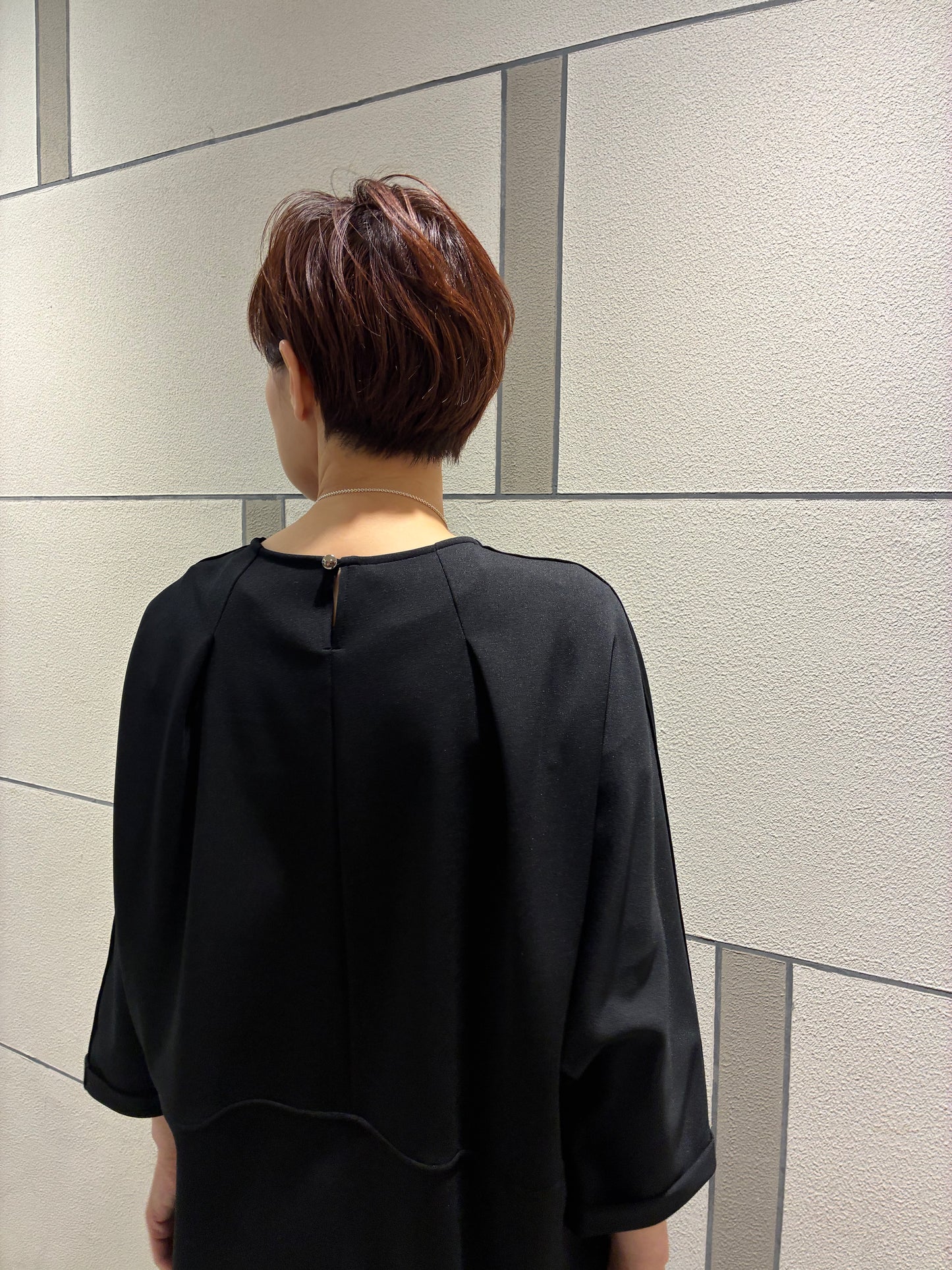 バックタックプルオーバー