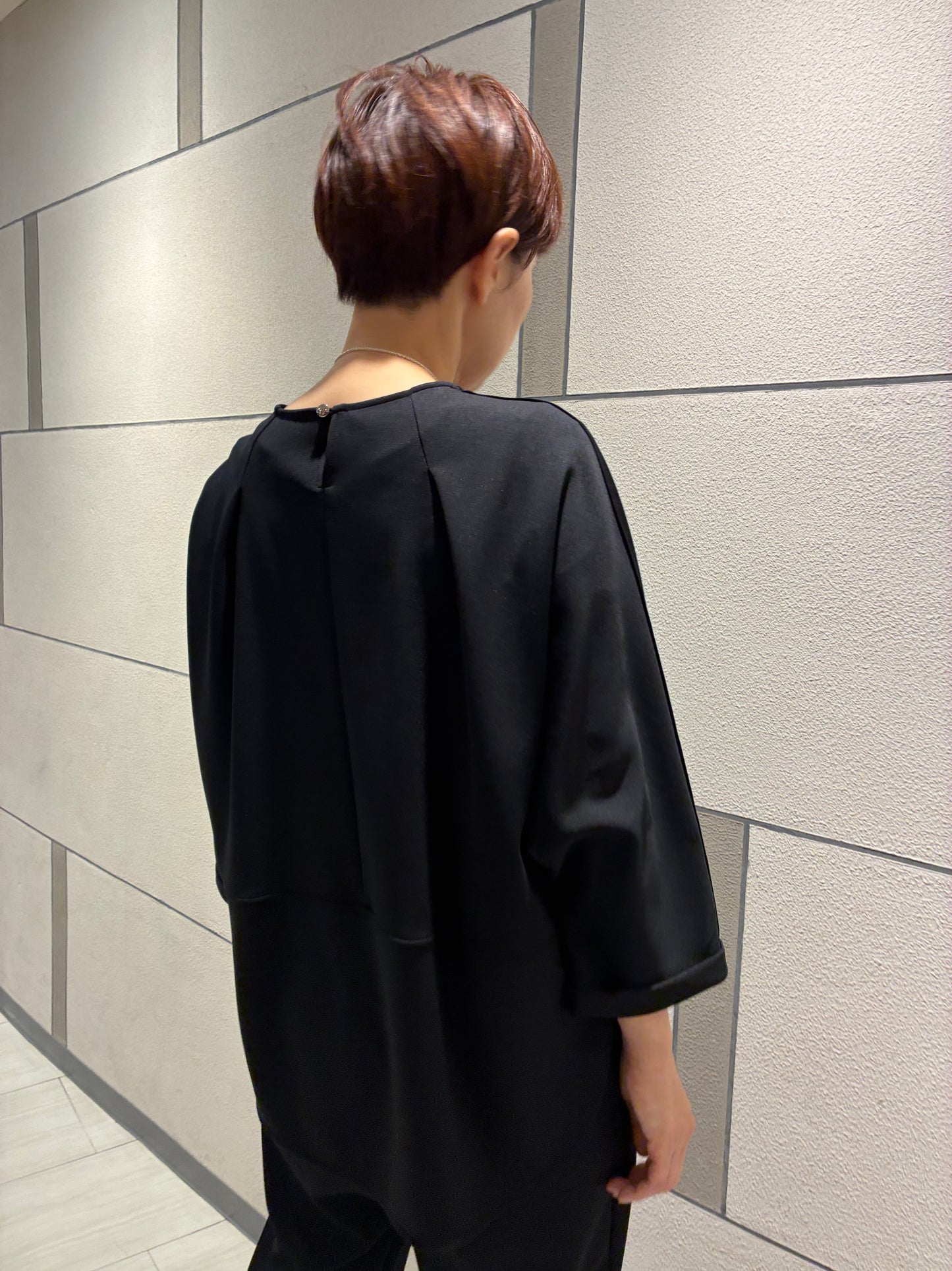 バックタックプルオーバー