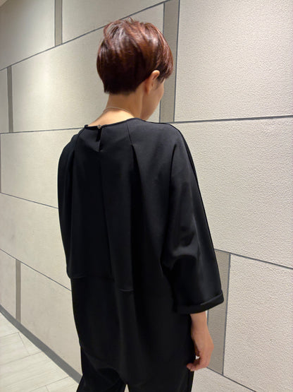 バックタックプルオーバー