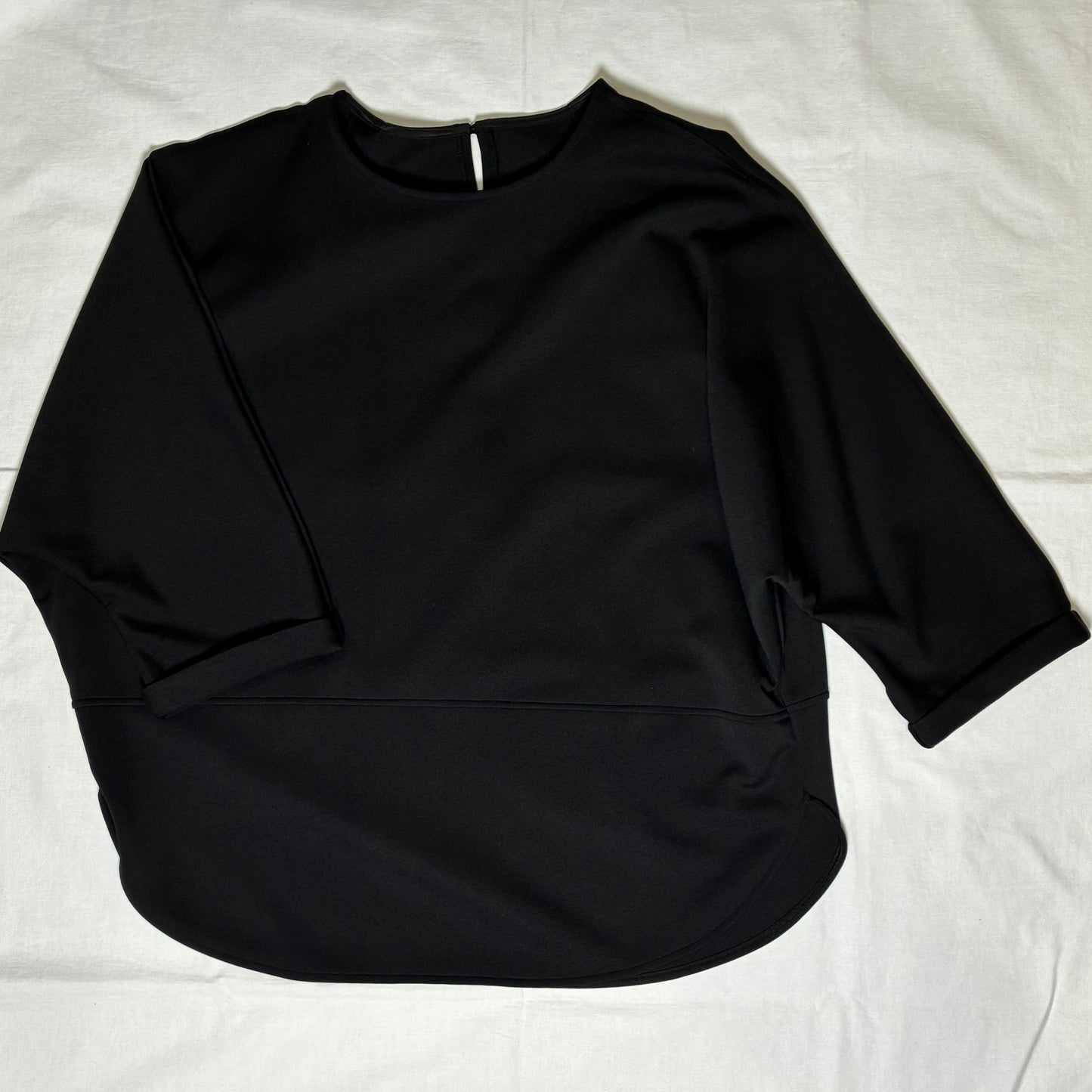 バックタックプルオーバー