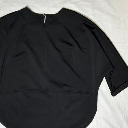 バックタックプルオーバー