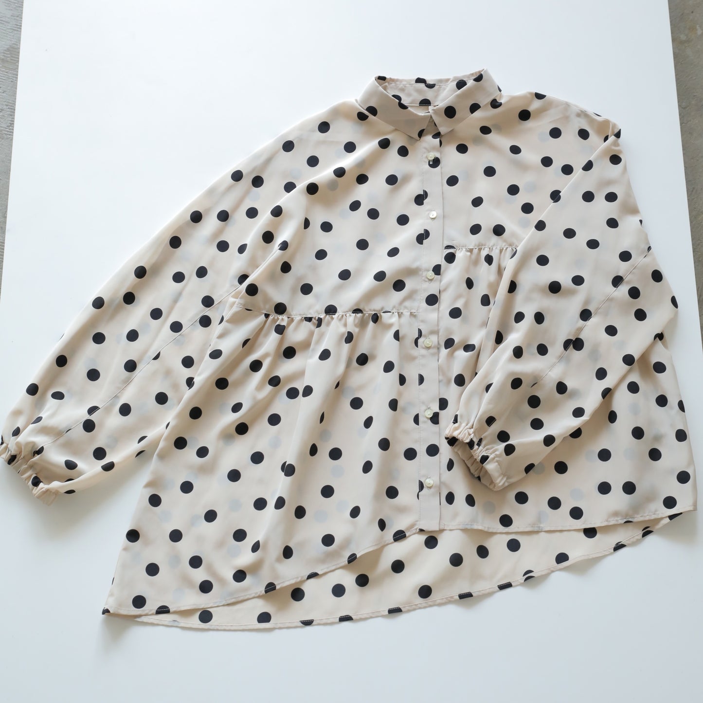 アシンメトリーギャザーブラウス