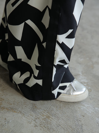 プリントパンツ