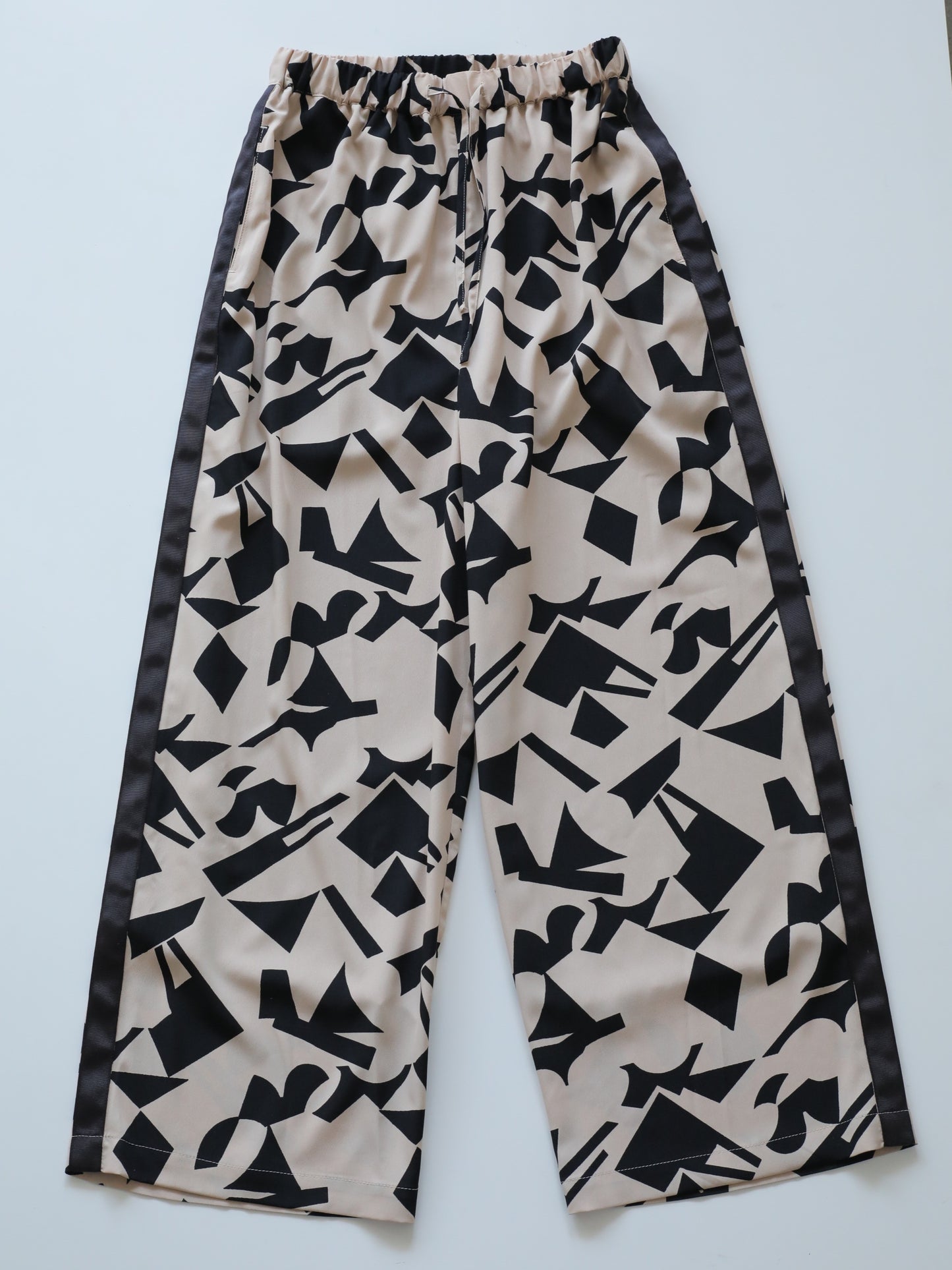 プリントパンツ