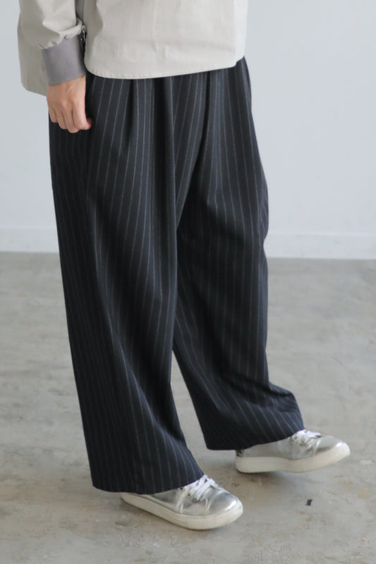 ストライプカーブパンツ