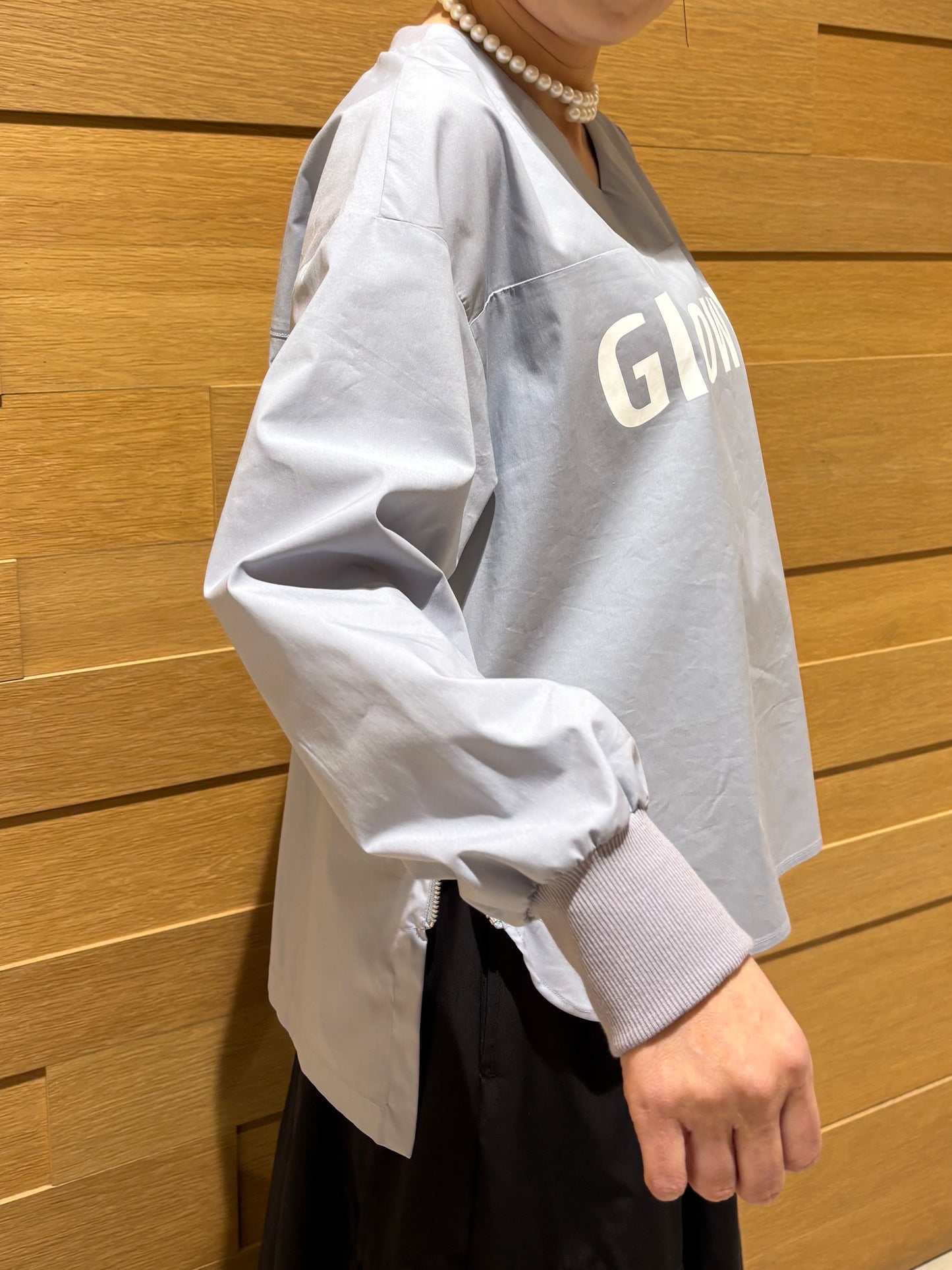 ロゴプリントシャツ