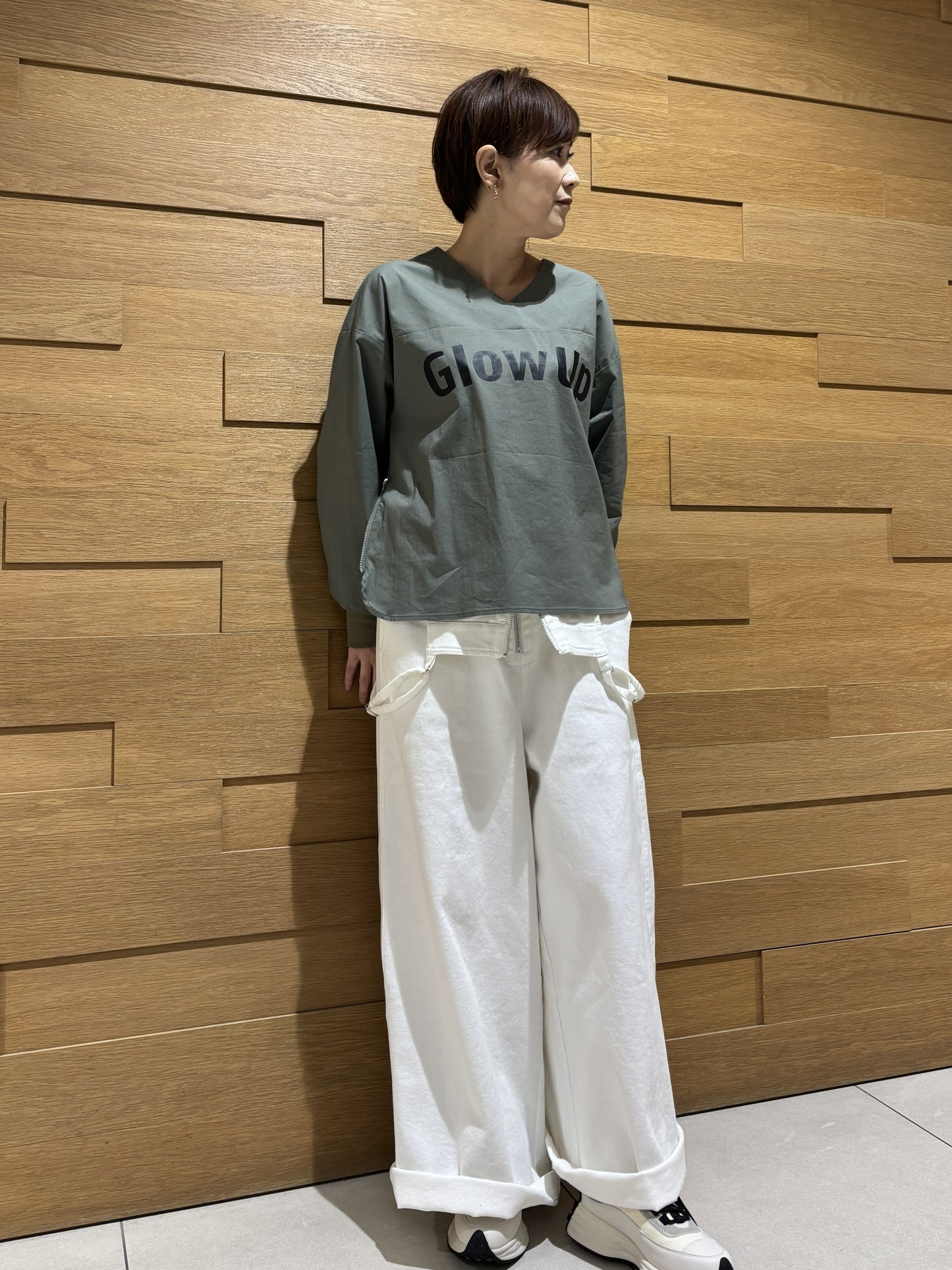 ロゴプリントシャツ