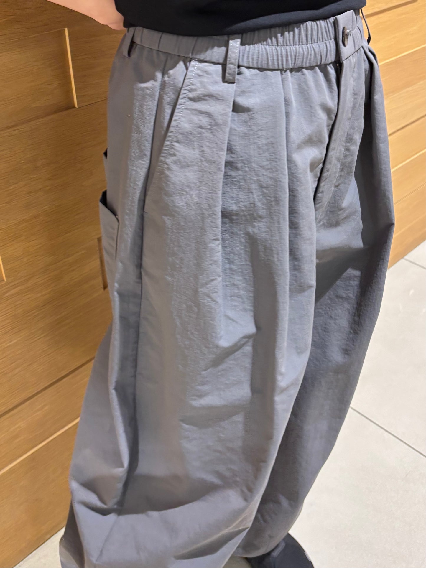 ナイロンタックカーブパンツ