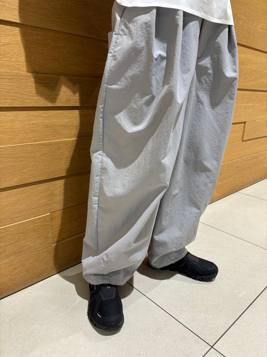 ナイロンタックカーブパンツ